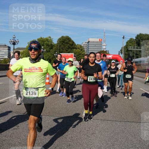 07.09.2025 - BARMER Alsterlauf Yannick Fuchs http://msf.ph/oto/8825907 07.09.2025 10:01:06 Laufen 379, 2139, 3173, 5815, 2436, 2120 meine-sportfotos.de