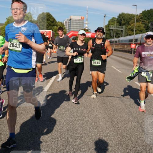 07.09.2025 - BARMER Alsterlauf Yannick Fuchs http://msf.ph/oto/8825913 07.09.2025 10:01:07 Laufen 2120, 2643, 4648, 3173, 5815, 70, 39 meine-sportfotos.de