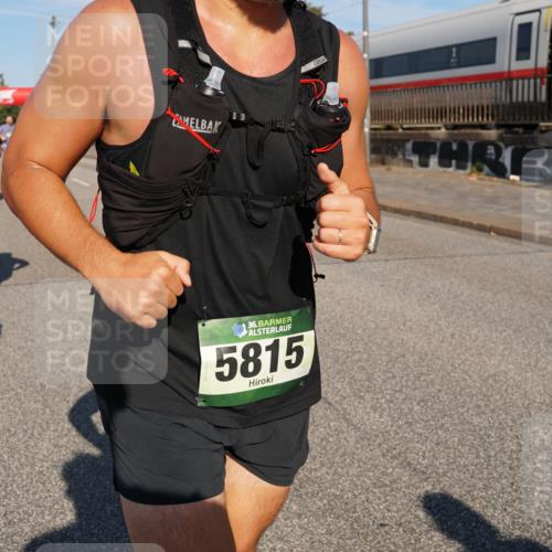 07.09.2025 - BARMER Alsterlauf Yannick Fuchs http://msf.ph/oto/8825918 07.09.2025 10:01:09 Laufen 2366, 10, 36, 5815 meine-sportfotos.de