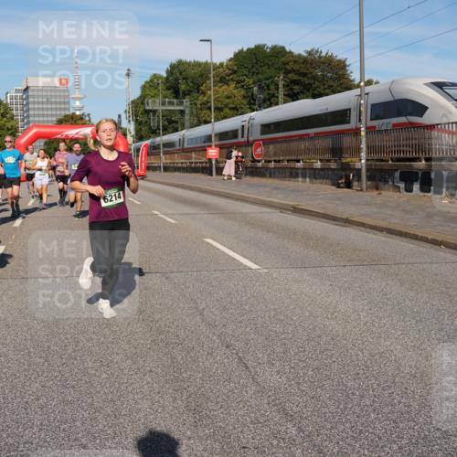 07.09.2025 - BARMER Alsterlauf Yannick Fuchs http://msf.ph/oto/8825925 07.09.2025 10:01:12 Laufen 6265, 1513, 5571, 6214 meine-sportfotos.de