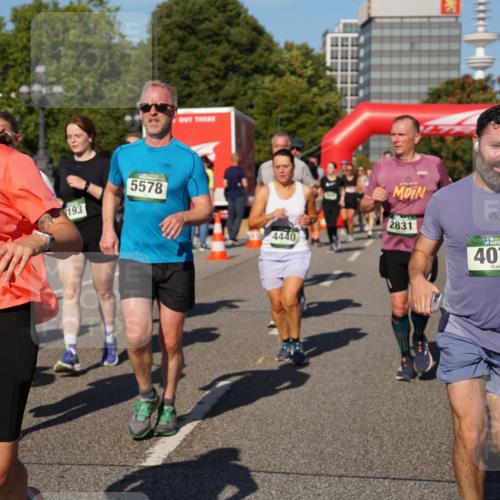 07.09.2025 - BARMER Alsterlauf Yannick Fuchs http://msf.ph/oto/8825932 07.09.2025 10:01:15 Laufen 36, 4513, 193, 5578, 4440, 2831, 36, 4073 meine-sportfotos.de