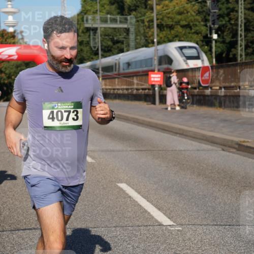 07.09.2025 - BARMER Alsterlauf Yannick Fuchs http://msf.ph/oto/8825936 07.09.2025 10:01:15 Laufen 2831, 36, 4073 meine-sportfotos.de
