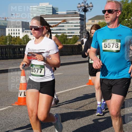 07.09.2025 - BARMER Alsterlauf Yannick Fuchs http://msf.ph/oto/8825938 07.09.2025 10:01:16 Laufen 17, 23, 5577, 36, 5578 meine-sportfotos.de