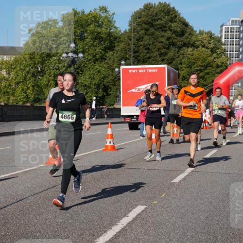 07.09.2025 - BARMER Alsterlauf Yannick Fuchs http://msf.ph/oto/8825949 07.09.2025 10:01:20 Laufen 4666, 3187, 3671 meine-sportfotos.de