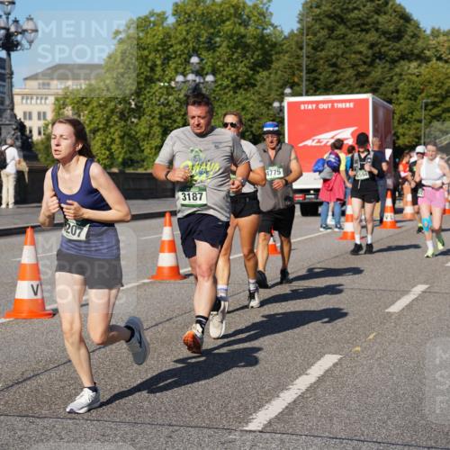 07.09.2025 - BARMER Alsterlauf Yannick Fuchs http://msf.ph/oto/8825960 07.09.2025 10:01:25 Laufen 207, 3187, 4775, 625, 3671 meine-sportfotos.de