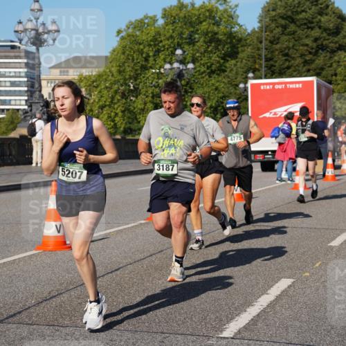 07.09.2025 - BARMER Alsterlauf Yannick Fuchs http://msf.ph/oto/8825961 07.09.2025 10:01:25 Laufen 5207, 3187, 4775, 359, 6259 meine-sportfotos.de