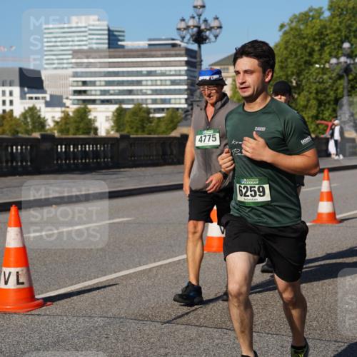 07.09.2025 - BARMER Alsterlauf Yannick Fuchs http://msf.ph/oto/8825972 07.09.2025 10:01:29 Laufen 4775, 6259, 527 meine-sportfotos.de