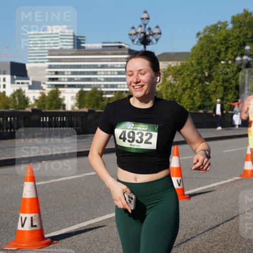 07.09.2025 - BARMER Alsterlauf Yannick Fuchs http://msf.ph/oto/8825986 07.09.2025 10:01:35 Laufen 36, 4932, 4642, 2884 meine-sportfotos.de