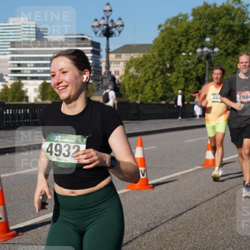 07.09.2025 - BARMER Alsterlauf Yannick Fuchs http://msf.ph/oto/8825987 07.09.2025 10:01:35 Laufen 4932, 464, 2884 meine-sportfotos.de