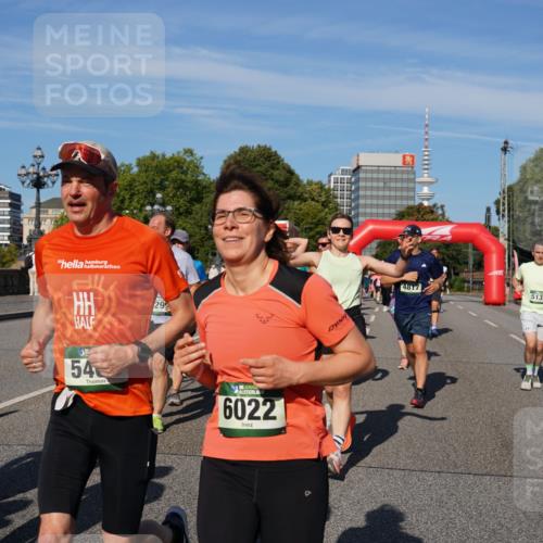 07.09.2025 - BARMER Alsterlauf Yannick Fuchs http://msf.ph/oto/8826000 07.09.2025 10:01:39 Laufen 54, 29, 36, 6022, 4817, 5137 meine-sportfotos.de