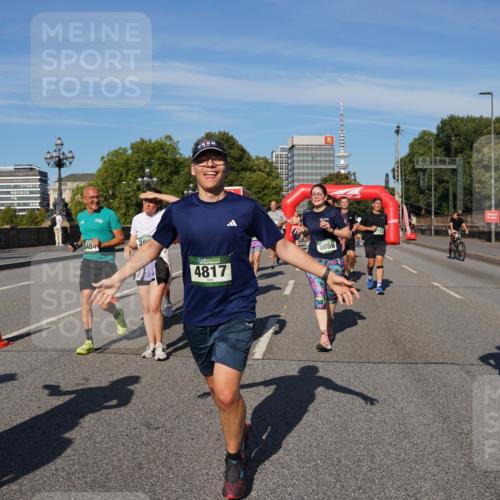07.09.2025 - BARMER Alsterlauf Yannick Fuchs http://msf.ph/oto/8826012 07.09.2025 10:01:41 Laufen 04, 8484, 30, 4817, 8056, 5137 meine-sportfotos.de