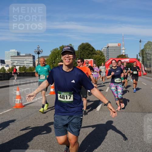 07.09.2025 - BARMER Alsterlauf Yannick Fuchs http://msf.ph/oto/8826014 07.09.2025 10:01:41 Laufen 8484, 4817, 8056, 2753 meine-sportfotos.de