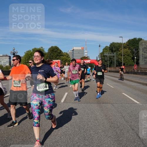 07.09.2025 - BARMER Alsterlauf Yannick Fuchs http://msf.ph/oto/8826022 07.09.2025 10:01:43 Laufen 848, 393, 3957, 8056, 2163, 2753 meine-sportfotos.de