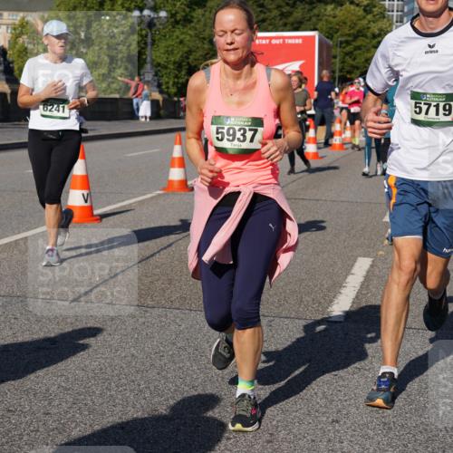 07.09.2025 - BARMER Alsterlauf Yannick Fuchs http://msf.ph/oto/8826046 07.09.2025 10:01:50 Laufen 6241, 136, 5937, 5719 meine-sportfotos.de