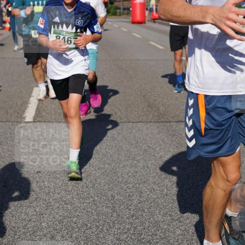 07.09.2025 - BARMER Alsterlauf Yannick Fuchs http://msf.ph/oto/8826050 07.09.2025 10:01:51 Laufen 2925, 8, 246, 36, 9, 453 meine-sportfotos.de