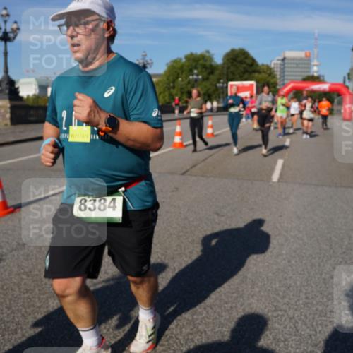 07.09.2025 - BARMER Alsterlauf Yannick Fuchs http://msf.ph/oto/8826058 07.09.2025 10:01:53 Laufen 8384 meine-sportfotos.de