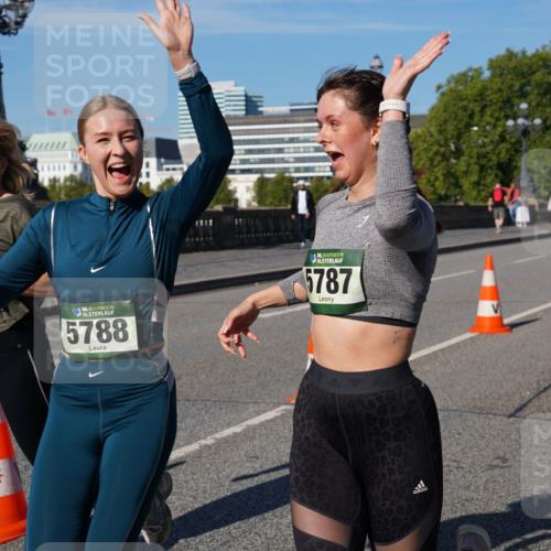 07.09.2025 - BARMER Alsterlauf Yannick Fuchs http://msf.ph/oto/8826066 07.09.2025 10:01:56 Laufen 36, 5788, 36, 5787, 3019 meine-sportfotos.de