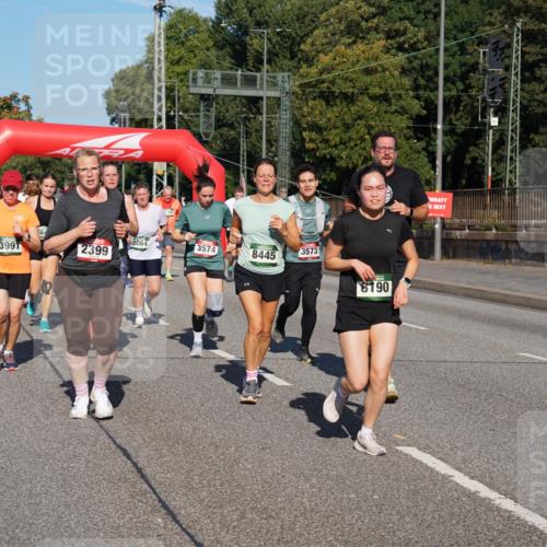 07.09.2025 - BARMER Alsterlauf Yannick Fuchs http://msf.ph/oto/8826074 07.09.2025 10:02:04 Laufen 3991, 64, 8064, 2399, 3574, 3573, 8445, 8190 meine-sportfotos.de