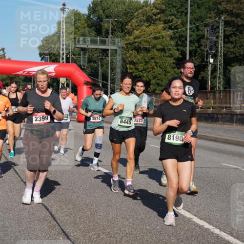 07.09.2025 - BARMER Alsterlauf Yannick Fuchs http://msf.ph/oto/8826077 07.09.2025 10:02:04 Laufen 3991, 45, 2399, 64, 3574, 8445, 3573, 8190 meine-sportfotos.de