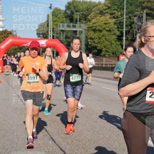07.09.2025 - BARMER Alsterlauf Yannick Fuchs http://msf.ph/oto/8826083 07.09.2025 10:02:06 Laufen 3991, 4777, 36, 2399 meine-sportfotos.de