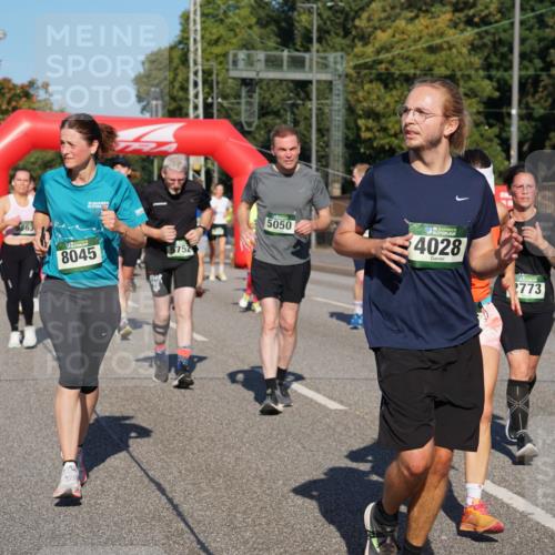 07.09.2025 - BARMER Alsterlauf Yannick Fuchs http://msf.ph/oto/8826102 07.09.2025 10:02:11 Laufen 8045, 15752, 5050, 1136, 4028, 773 meine-sportfotos.de