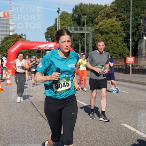 07.09.2025 - BARMER Alsterlauf Yannick Fuchs http://msf.ph/oto/8826106 07.09.2025 10:02:13 Laufen 5363, 32, 712, 5050, 8045 meine-sportfotos.de