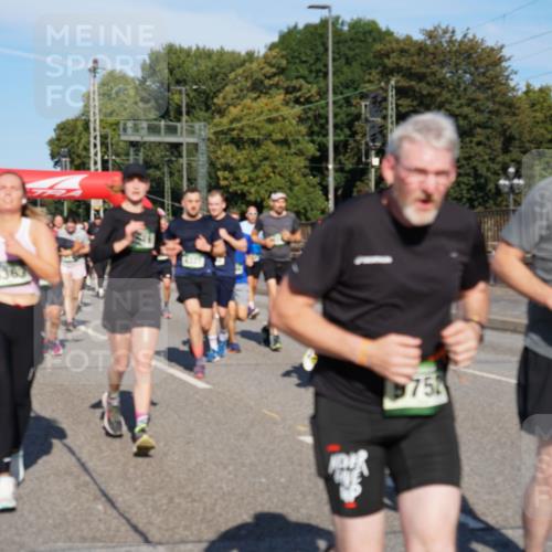 07.09.2025 - BARMER Alsterlauf Yannick Fuchs http://msf.ph/oto/8826112 07.09.2025 10:02:15 Laufen 5363, 752, 5050 meine-sportfotos.de