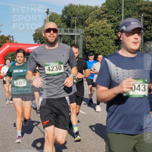 07.09.2025 - BARMER Alsterlauf Yannick Fuchs http://msf.ph/oto/8826139 07.09.2025 10:02:23 Laufen 8327, 4230, 762, 043, 6121, 5166 meine-sportfotos.de