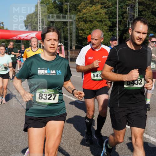 07.09.2025 - BARMER Alsterlauf Yannick Fuchs http://msf.ph/oto/8826141 07.09.2025 10:02:24 Laufen 38, 24, 36, 8327, 543, 5432, 05 meine-sportfotos.de