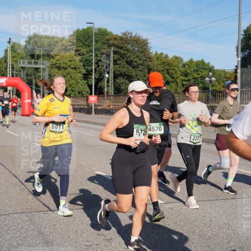 07.09.2025 - BARMER Alsterlauf Yannick Fuchs http://msf.ph/oto/8826143 07.09.2025 10:02:25 Laufen 5811, 724570, 2277, 54 meine-sportfotos.de