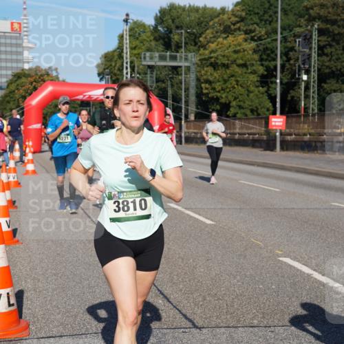 07.09.2025 - BARMER Alsterlauf Yannick Fuchs http://msf.ph/oto/8826148 07.09.2025 10:02:27 Laufen 6221, 36, 3810 meine-sportfotos.de