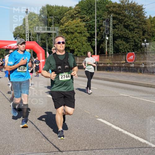 07.09.2025 - BARMER Alsterlauf Yannick Fuchs http://msf.ph/oto/8826153 07.09.2025 10:02:28 Laufen 6221, 2744, 3321 meine-sportfotos.de