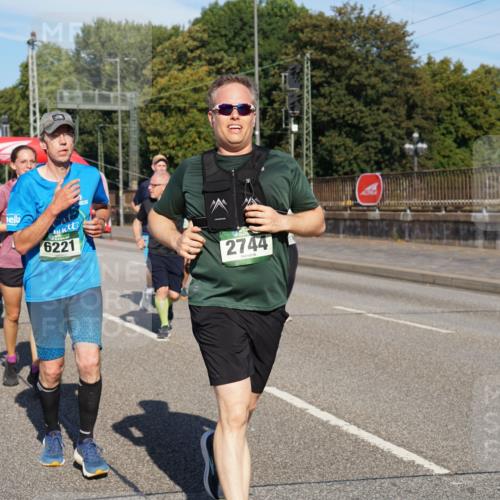 07.09.2025 - BARMER Alsterlauf Yannick Fuchs http://msf.ph/oto/8826158 07.09.2025 10:02:29 Laufen 4082, 6221, 2744 meine-sportfotos.de