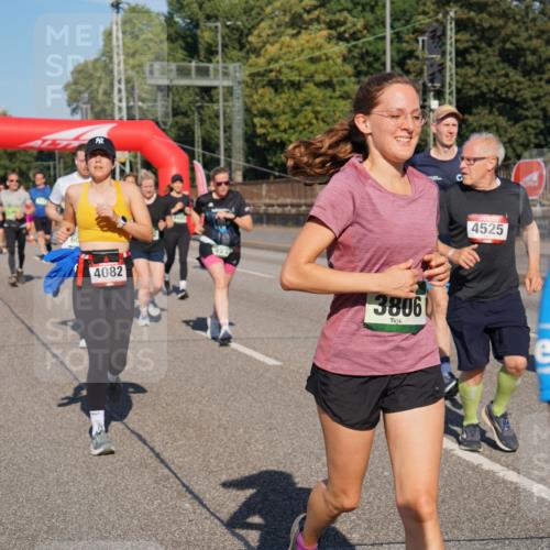 07.09.2025 - BARMER Alsterlauf Yannick Fuchs http://msf.ph/oto/8826159 07.09.2025 10:02:30 Laufen 4082, 4525, 3806 meine-sportfotos.de