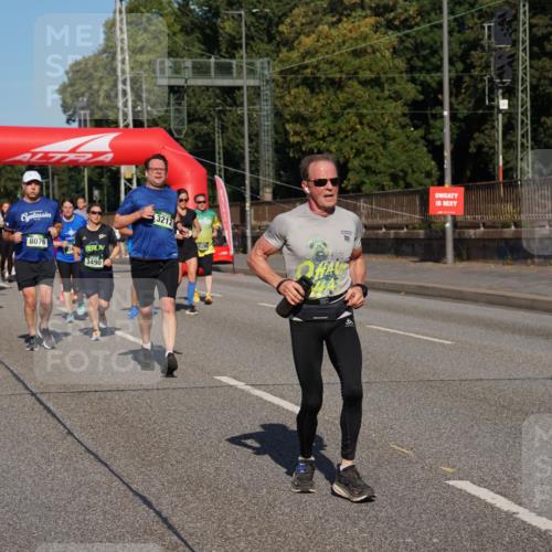 07.09.2025 - BARMER Alsterlauf Yannick Fuchs http://msf.ph/oto/8826162 07.09.2025 10:02:36 Laufen 3275, 8076, 3490, 3212 meine-sportfotos.de