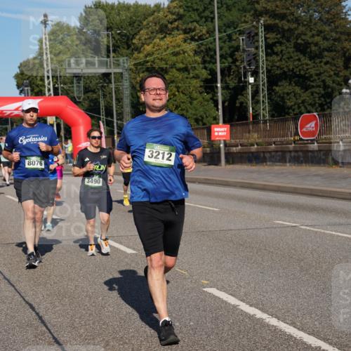 07.09.2025 - BARMER Alsterlauf Yannick Fuchs http://msf.ph/oto/8826167 07.09.2025 10:02:38 Laufen 3212, 3275, 8076, 3490 meine-sportfotos.de