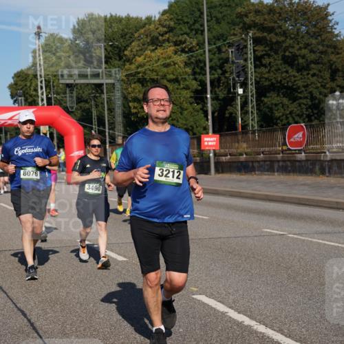 07.09.2025 - BARMER Alsterlauf Yannick Fuchs http://msf.ph/oto/8826168 07.09.2025 10:02:39 Laufen 3275, 8076, 3490, 3212 meine-sportfotos.de