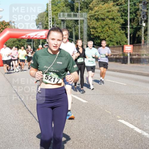 07.09.2025 - BARMER Alsterlauf Yannick Fuchs http://msf.ph/oto/8826184 07.09.2025 10:02:45 Laufen 5217, 2380, 3157 meine-sportfotos.de