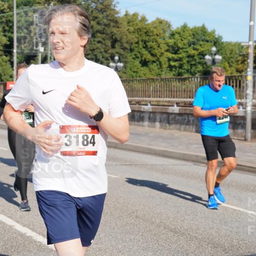 07.09.2025 - BARMER Alsterlauf Yannick Fuchs http://msf.ph/oto/8826186 07.09.2025 10:02:47 Laufen 136, 3184 meine-sportfotos.de