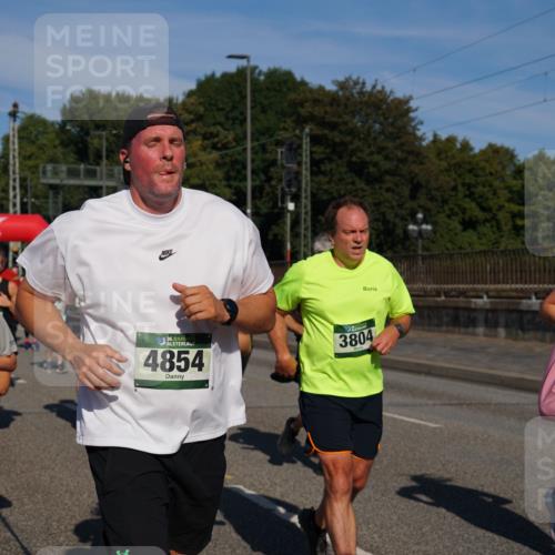 07.09.2025 - BARMER Alsterlauf Yannick Fuchs http://msf.ph/oto/8826197 07.09.2025 10:02:53 Laufen 3439, 36, 4854, 3804, 36 meine-sportfotos.de