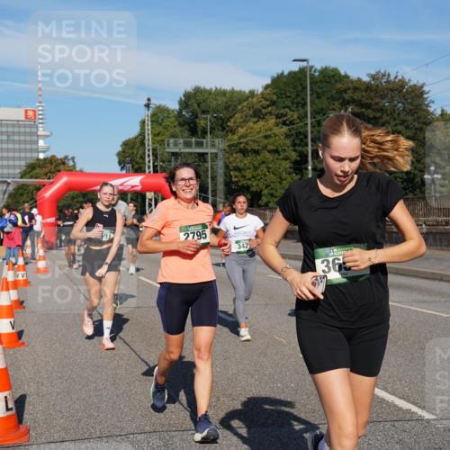 07.09.2025 - BARMER Alsterlauf Yannick Fuchs http://msf.ph/oto/8826208 07.09.2025 10:03:03 Laufen 391, 2795, 342, 36, 365 meine-sportfotos.de