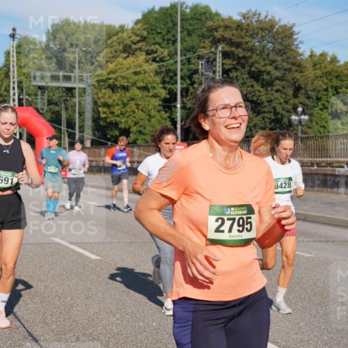 07.09.2025 - BARMER Alsterlauf Yannick Fuchs http://msf.ph/oto/8826209 07.09.2025 10:03:04 Laufen 691, 4716, 36, 2795, 3428 meine-sportfotos.de