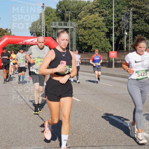 07.09.2025 - BARMER Alsterlauf Yannick Fuchs http://msf.ph/oto/8826214 07.09.2025 10:03:05 Laufen 4715, 53, 934, 3427 meine-sportfotos.de