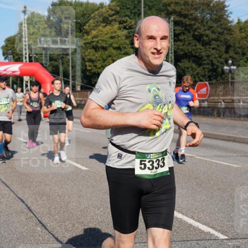07.09.2025 - BARMER Alsterlauf Yannick Fuchs http://msf.ph/oto/8826219 07.09.2025 10:03:07 Laufen 263, 761, 36, 5333, 591 meine-sportfotos.de