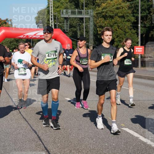 07.09.2025 - BARMER Alsterlauf Yannick Fuchs http://msf.ph/oto/8826222 07.09.2025 10:03:08 Laufen 364, 5873, 4715, 10, 8304, 4064, 4710, 934 meine-sportfotos.de