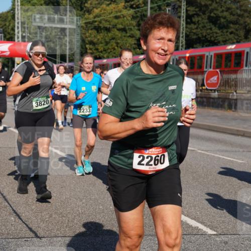 07.09.2025 - BARMER Alsterlauf Yannick Fuchs http://msf.ph/oto/8826255 07.09.2025 10:03:18 Laufen 59, 2110, 3820, 2233, 2260 meine-sportfotos.de
