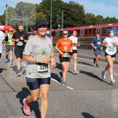 07.09.2025 - BARMER Alsterlauf Yannick Fuchs http://msf.ph/oto/8826262 07.09.2025 10:03:22 Laufen 8205, 6057, 3319, 10, 2109, 3729, 5801 meine-sportfotos.de