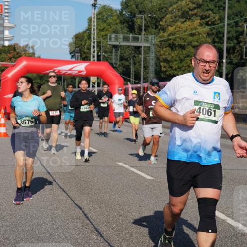 07.09.2025 - BARMER Alsterlauf Yannick Fuchs http://msf.ph/oto/8826306 07.09.2025 10:03:40 Laufen 3576, 63432, 4110, 9, 4061 meine-sportfotos.de