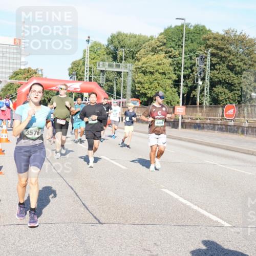 07.09.2025 - BARMER Alsterlauf Yannick Fuchs http://msf.ph/oto/8826309 07.09.2025 10:03:41 Laufen 3576, 4110, 4409 meine-sportfotos.de