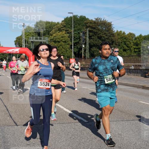 07.09.2025 - BARMER Alsterlauf Yannick Fuchs http://msf.ph/oto/8826321 07.09.2025 10:03:46 Laufen 2292, 2893, 5935, 5524, 8282, 5854 meine-sportfotos.de